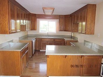 3rd image of 359 N Orchard Ave