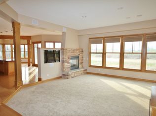 18729 68th Ave N, Maple Grove, MN 55311