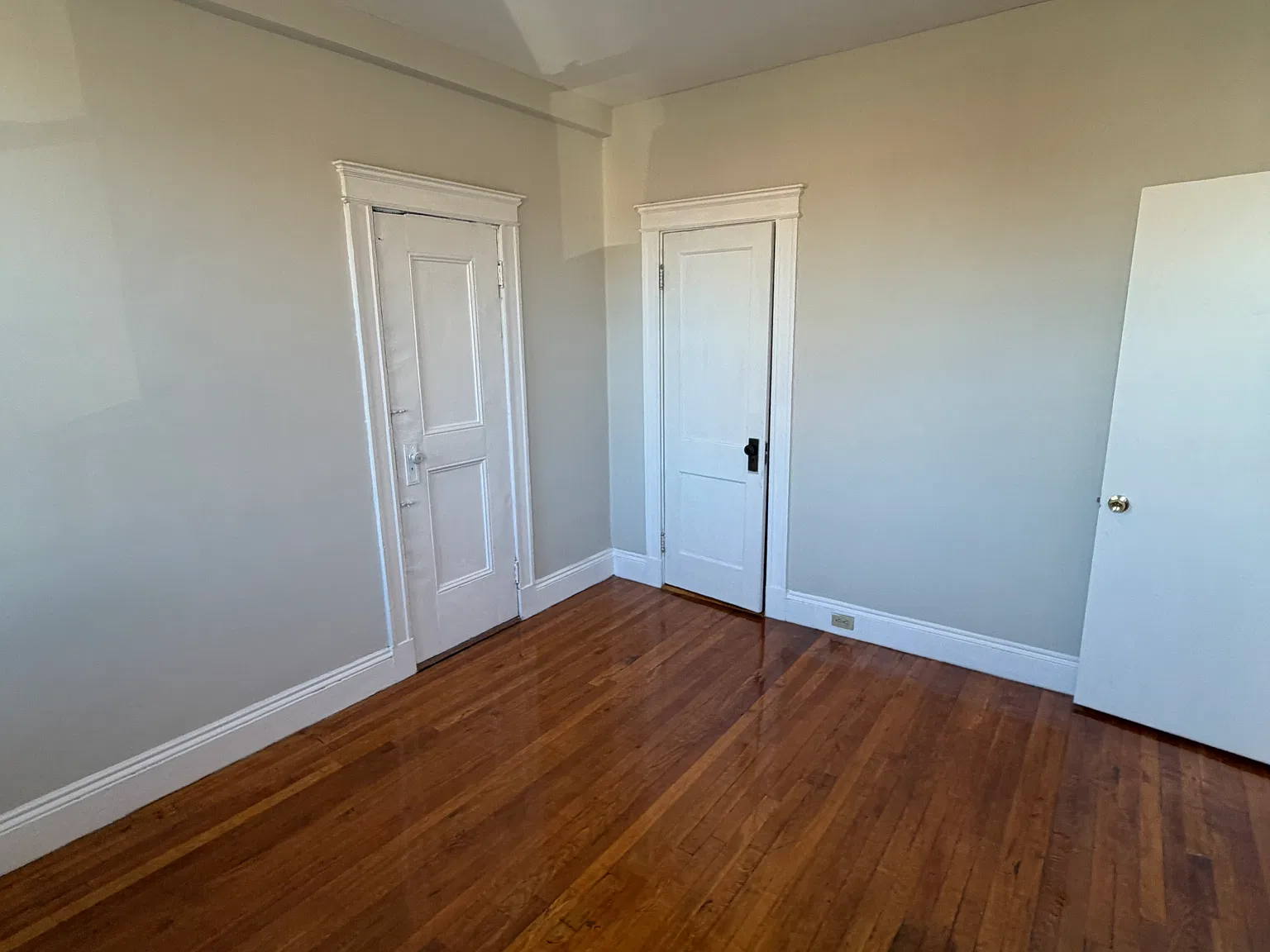 2 bed, 1.0 bath, $2,800 — Photo 3