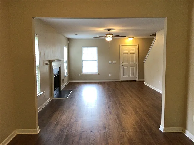 250 Border Rd — Photo 7