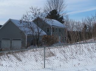 8 Railroad Ln, Holden, ME 04429