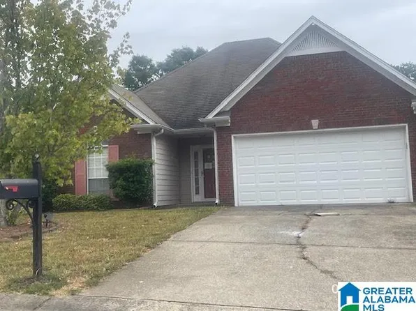 505 Camden Cove Cir, Calera, AL 35040