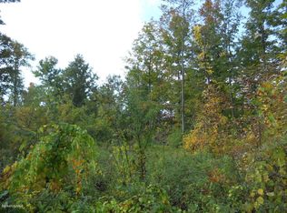 14 Jenks Rd, Cheshire, MA 01225