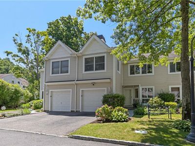 126 Winchester Drive, Yonkers, NY, 10710