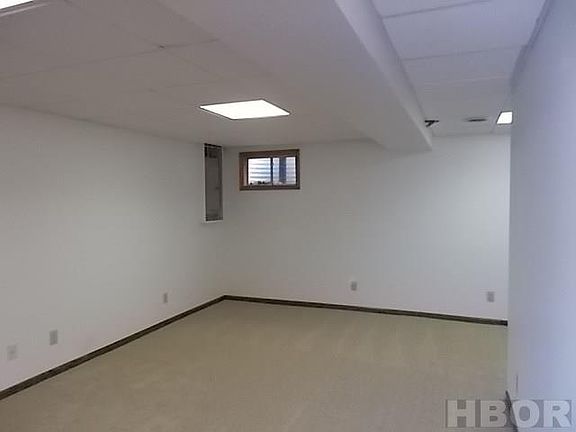 3rd image of 410 Utah Ave