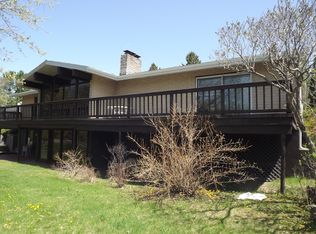 8959 N Canal Dr, Cheboygan, MI 49721