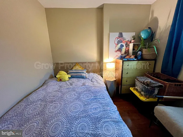 2441 S Philip St — Photo 12