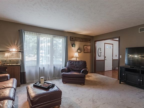 4th image of 602 Cheshire Dr