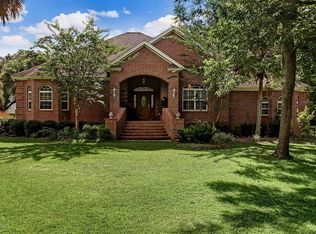 2948 S 14th St, Fernandina Beach, FL 32034