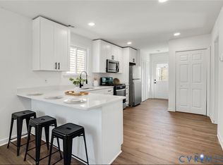 915 High Pearl St, Petersburg, VA