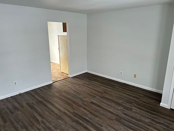 2nd image of 701 Center St
