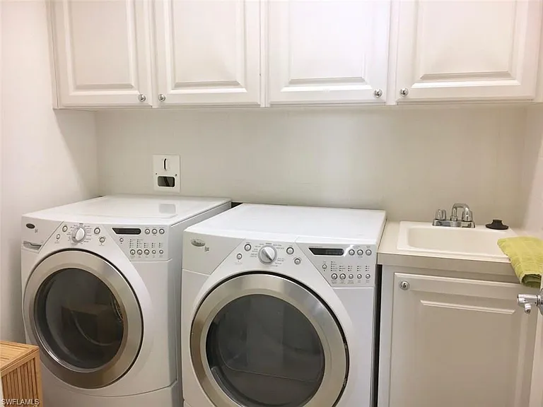 8047 Sorrento Ln — Photo 16