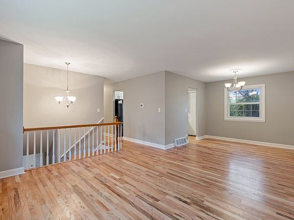 4th image of 7200 Sprucewood Ave