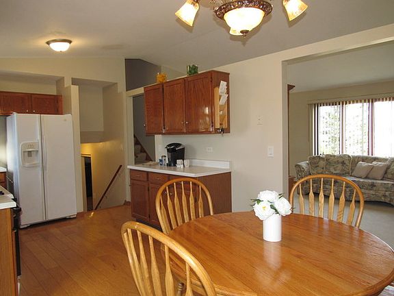 5th image of 2881 Brisbane Dr