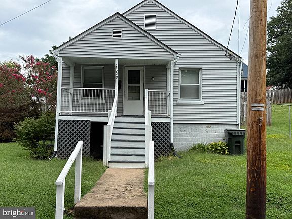 3rd image of 329 Spring St
