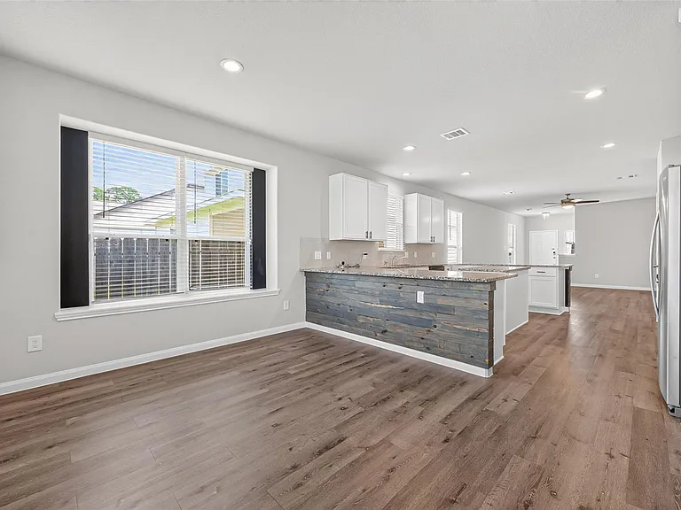 2526 Sturgeon Way — Photo 13