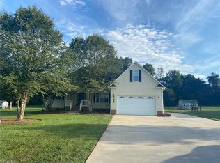 133 S Hazelwood Dr, Mocksville, NC 27028