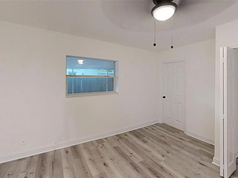 4421 Gandy Cir — Photo 22