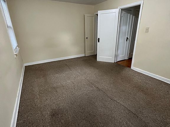 5th image of 14 N Carpenter Ter APT 2L
