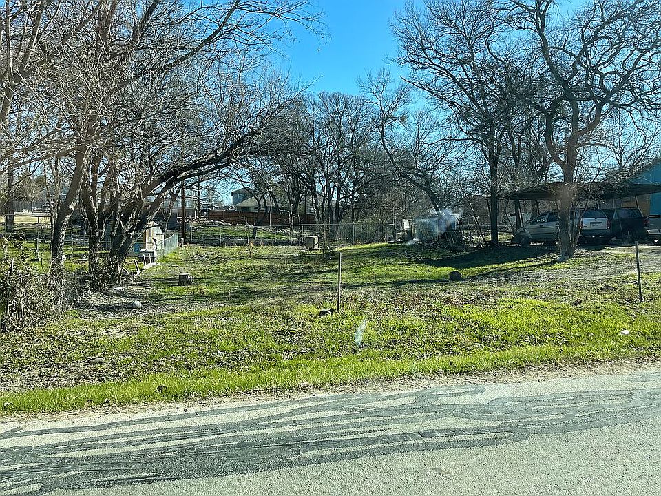 2nd image of 265 Blanche Dr
