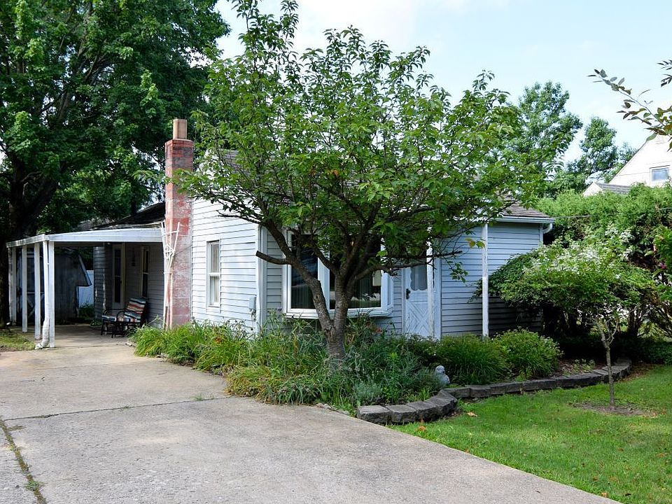 1st image of 23285 Blackburn Rd