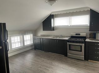 412 4th Ave, Sterling, IL 61081