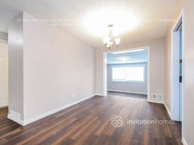 3195 Victor St — Photo 7