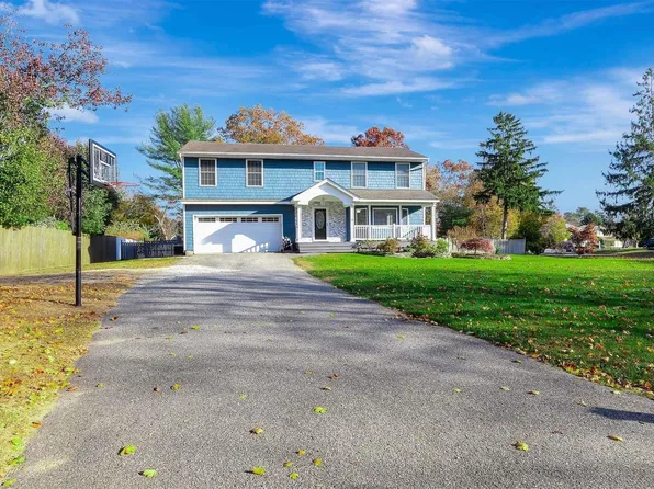 35 Lawrence Drive, Nesconset, NY 11767
