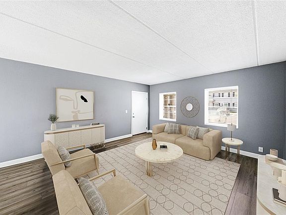 5th image of 1170 RUE DES CHATEAUX #1A