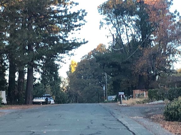 5th image of 5892 Pond Dr
