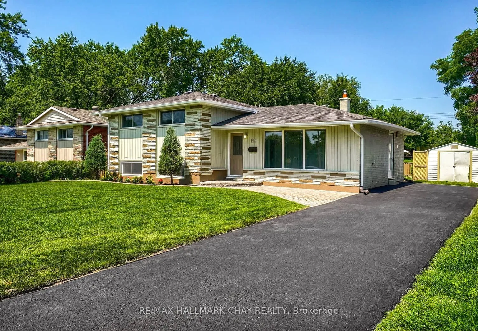 3 bed, $2,300 — Photo 2
