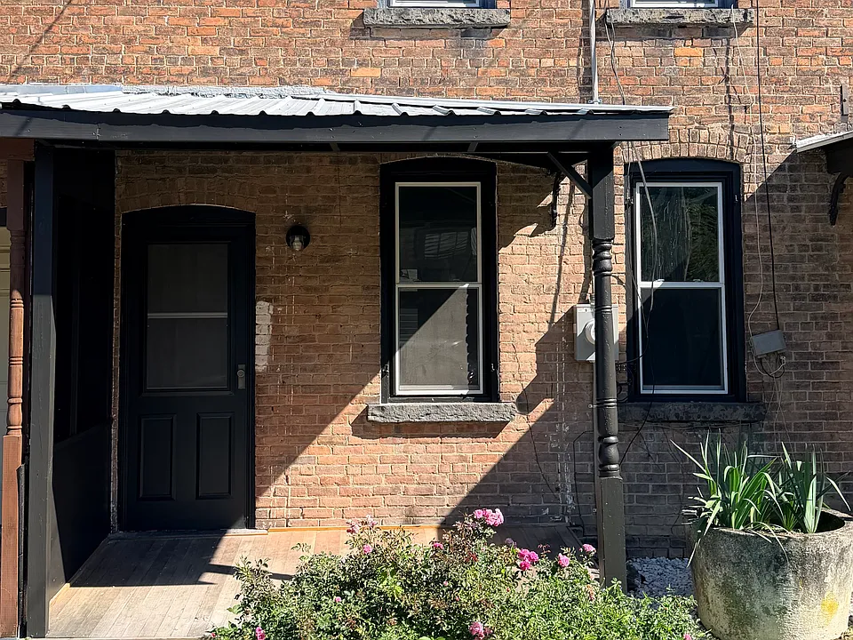 3 Prospect St #3