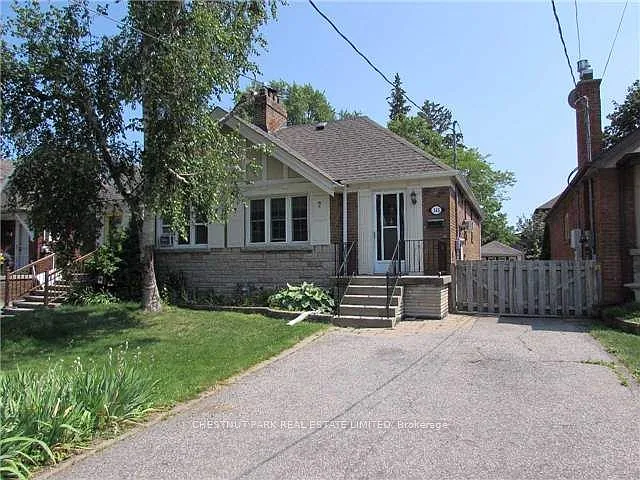 143 Glenvale Blvd — Photo 1