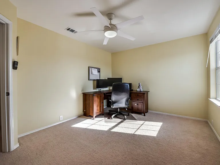 2613 Avenel Ct — Photo 12