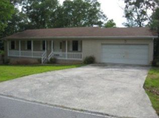 2607 W Hillview Dr, Dalton, GA 30721