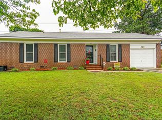 4115 Glenridge Rd, Fayetteville, NC 28304