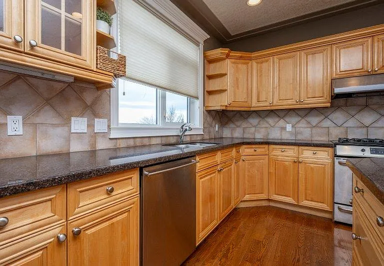 61 Simcrest Grv SW — Photo 16