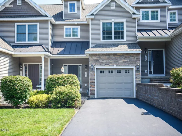 184 Fieldstone Drive, Niskayuna, NY 12304