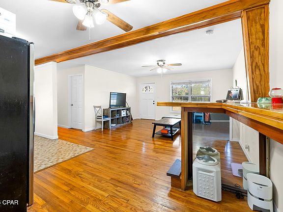 3rd image of 2039 E Baldwin Rd