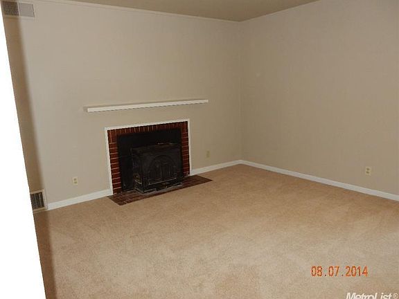 4th image of 400 10th St