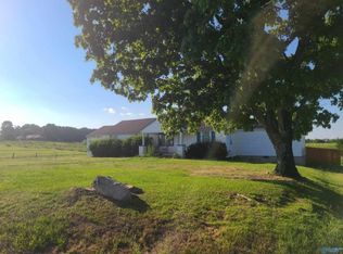 3495 Simpson Point Rd, Grant, AL 35747