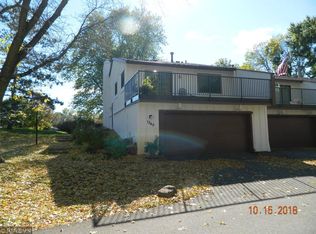 1349 Arden View Dr, Arden Hills, MN 55112