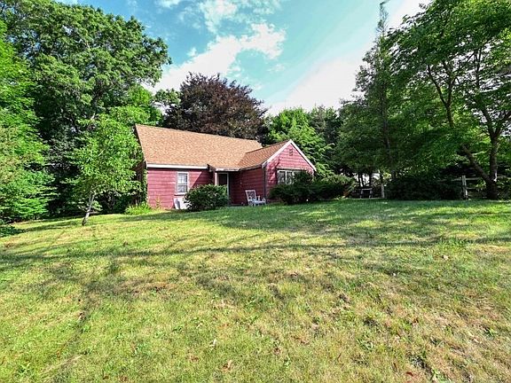 2nd image of 93 Mattakeesett St