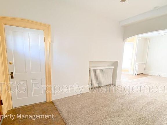 2nd image of 905 4th St