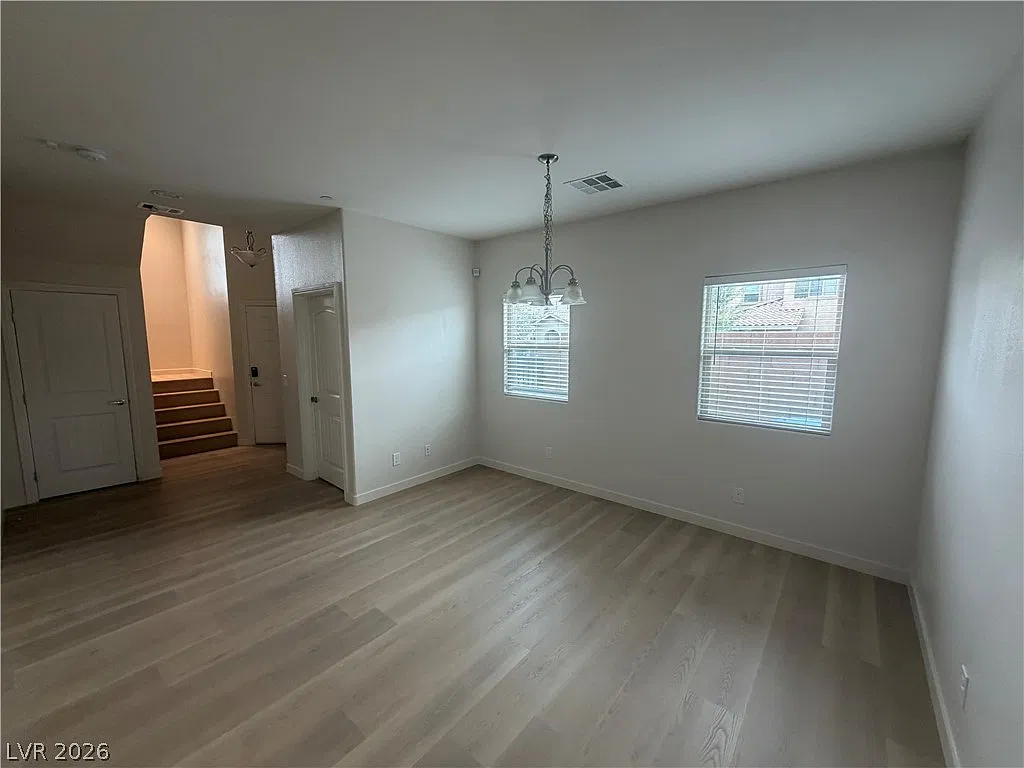4 bed, 2.5 bath, 2258 sqft, $2,900 — Photo 2