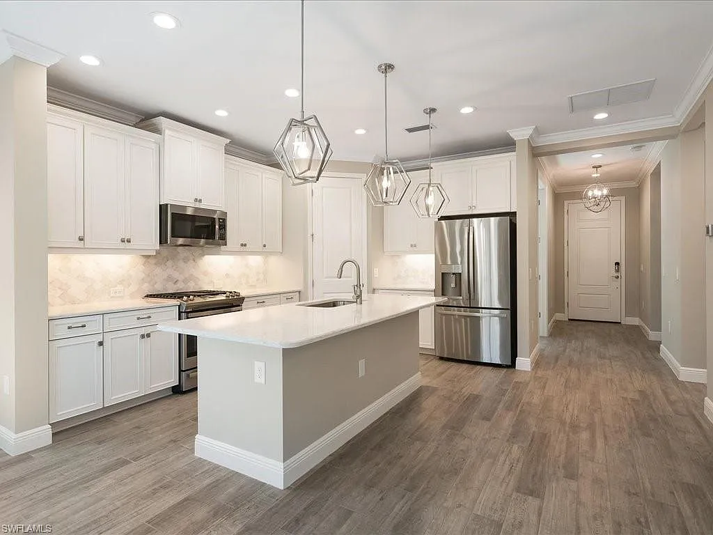 2 bed, 2.0 bath, 1632 sqft, $3,000 — Photo 1