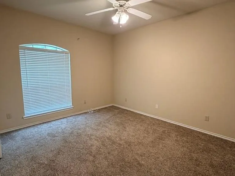 5603 Thomas Nelson Dr — Photo 16