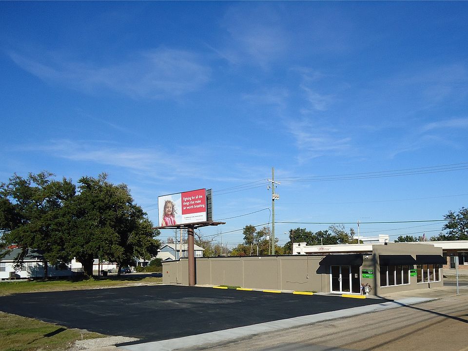 Oak & Howard Biloxi, MS