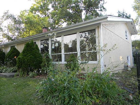 2nd image of 1320 Wilson Ave
