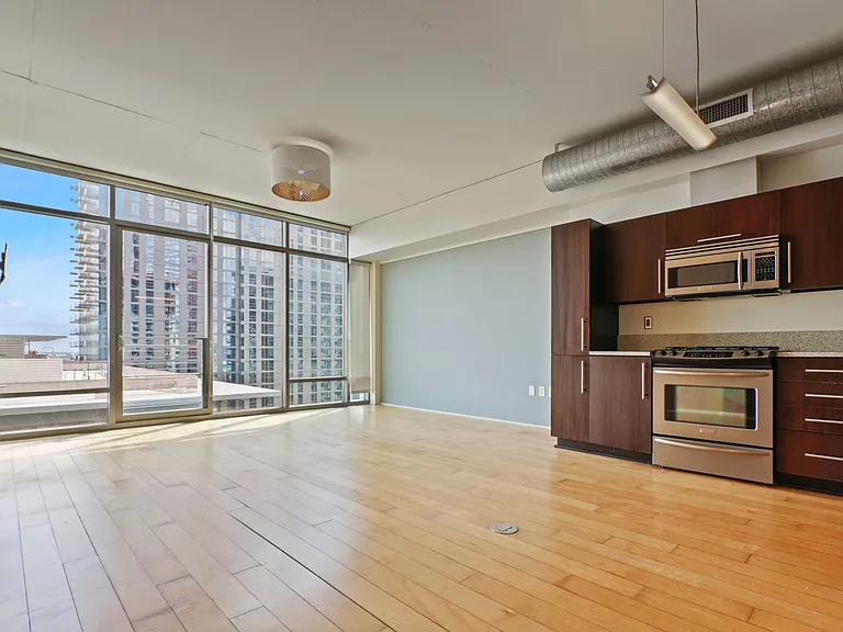 1100 S Hope St #1505 — Photo 3